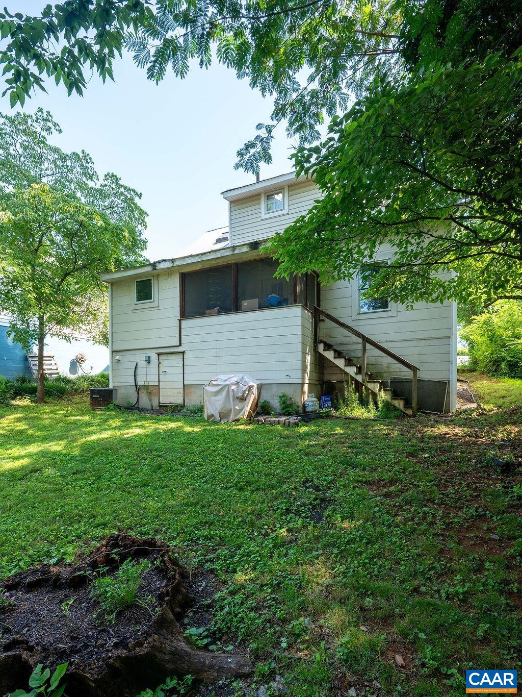 1308 POPLAR ST