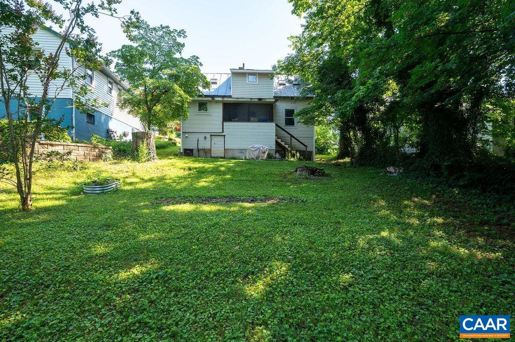 1308 POPLAR ST