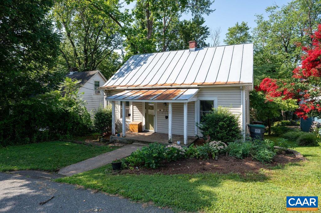 1308 POPLAR ST