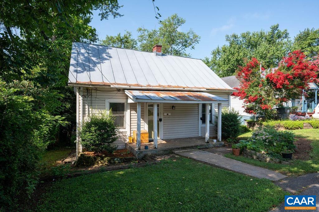 1308 POPLAR ST