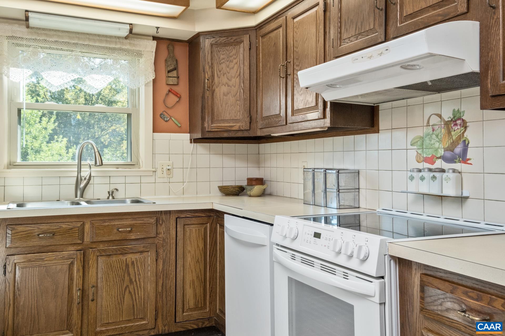 210 CIDER MILL RD
