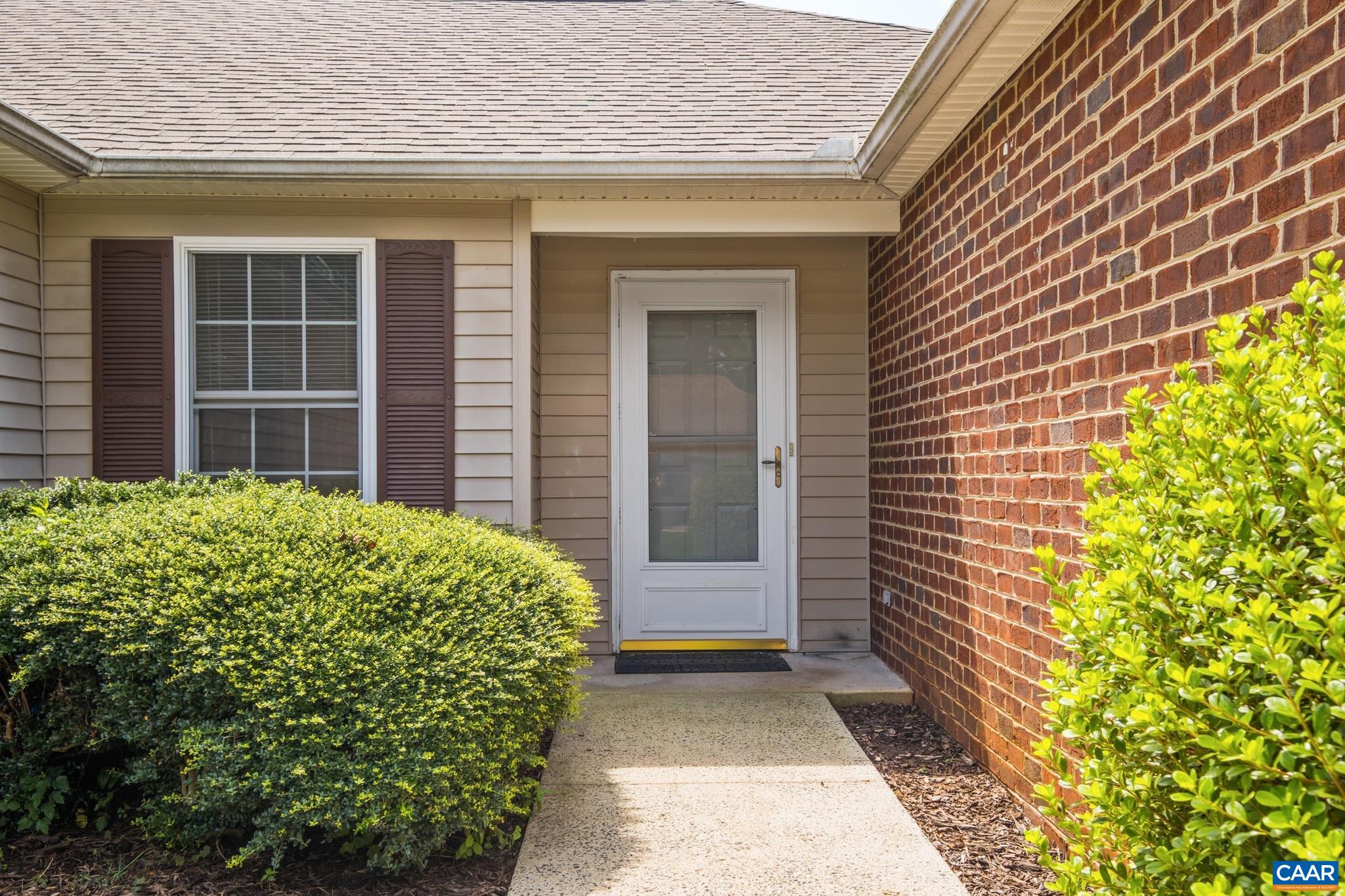 114 MEADOW GREEN CT