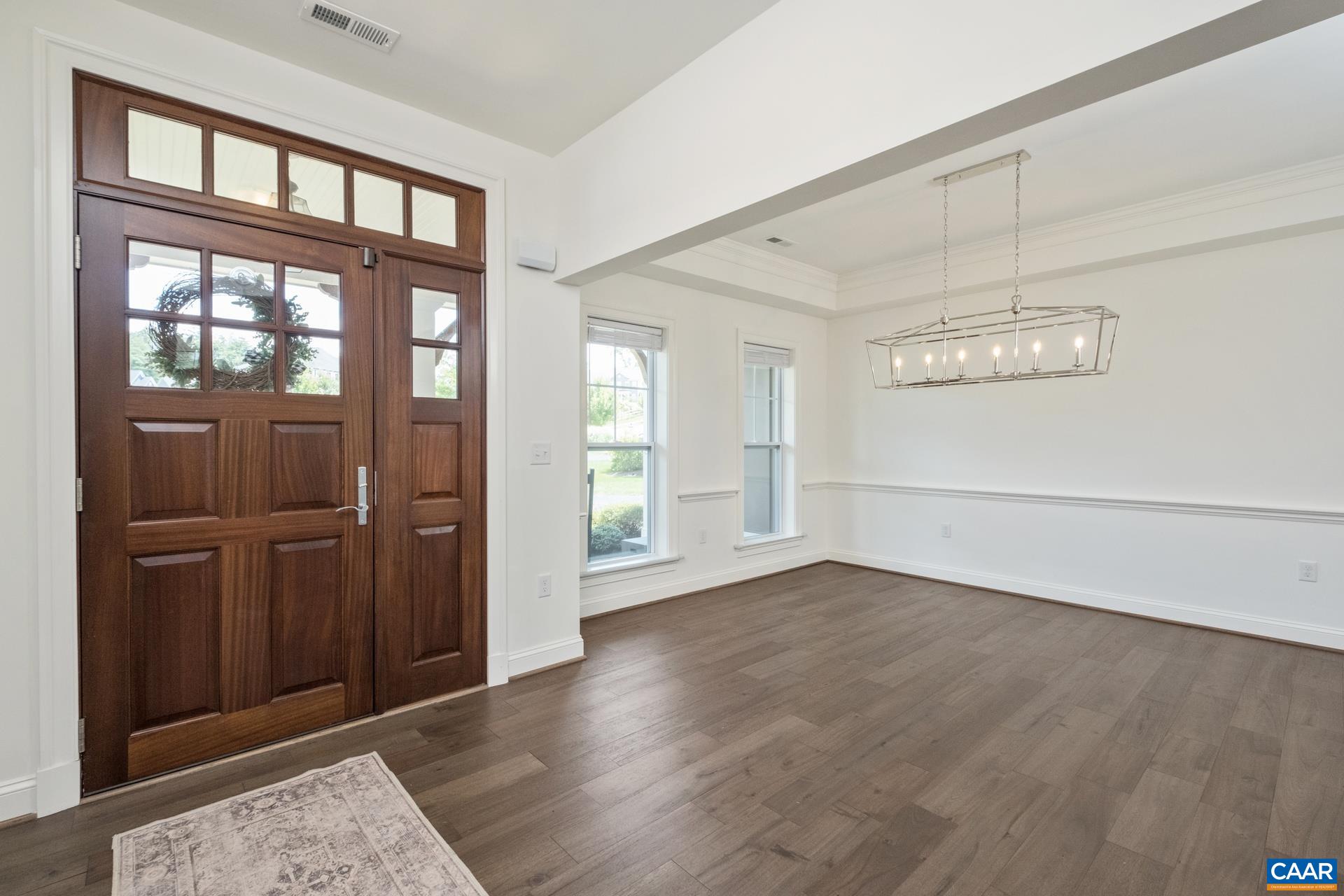 287 PFISTER AVE