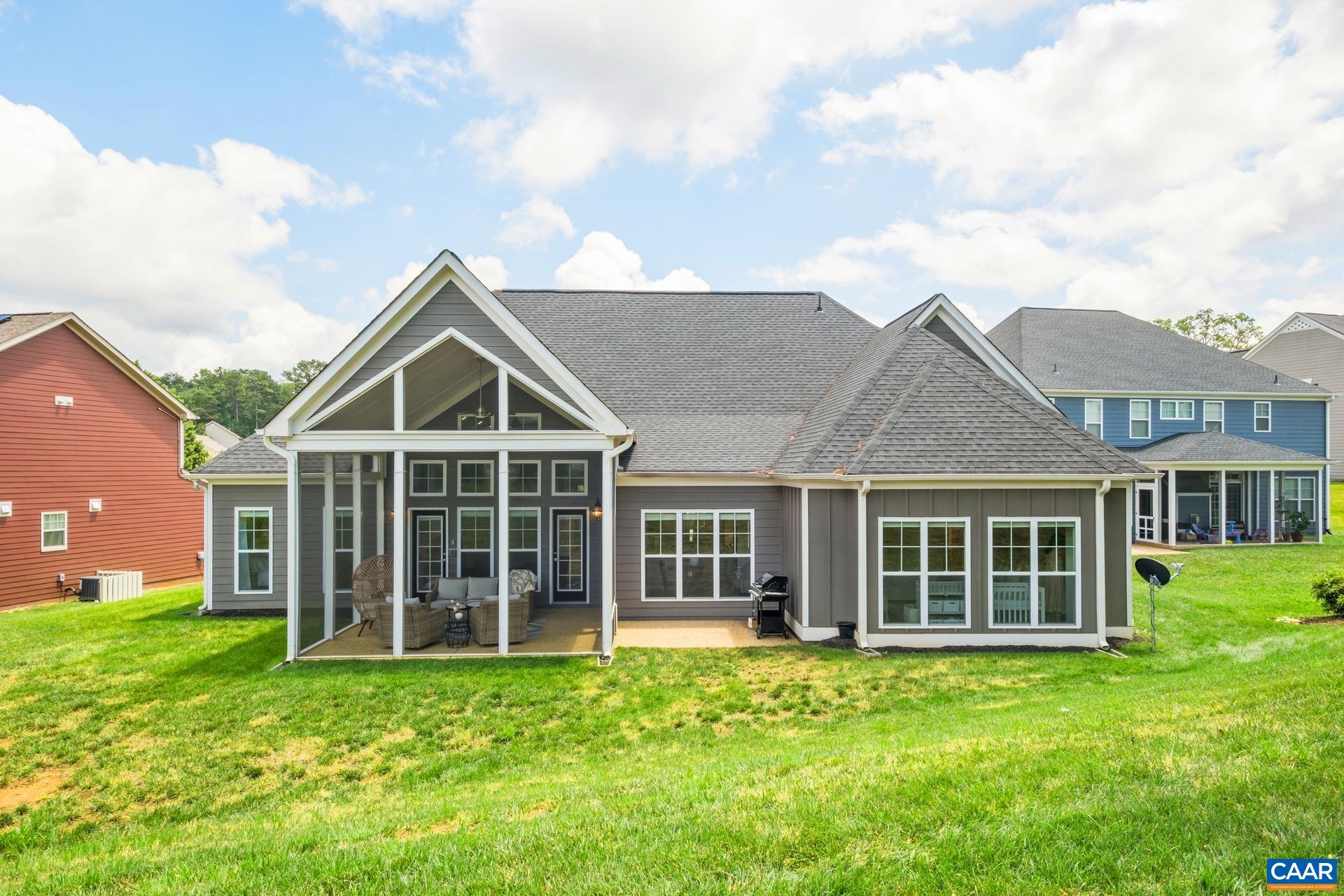 287 PFISTER AVE