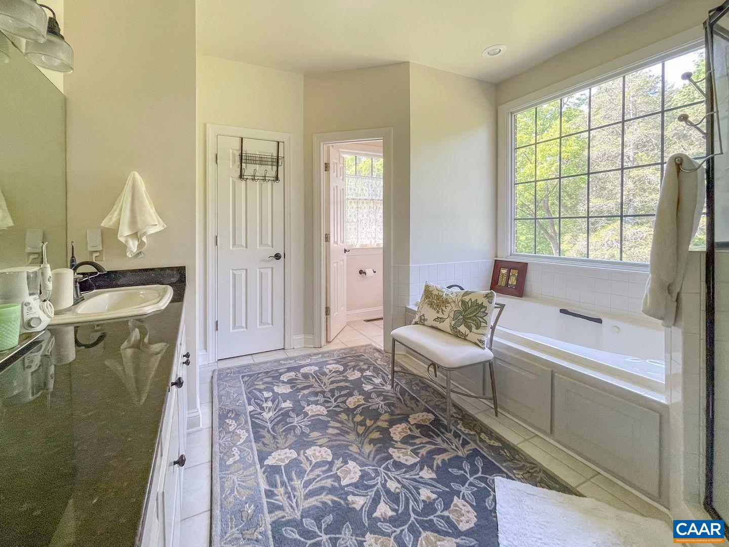 935 GARTH RD