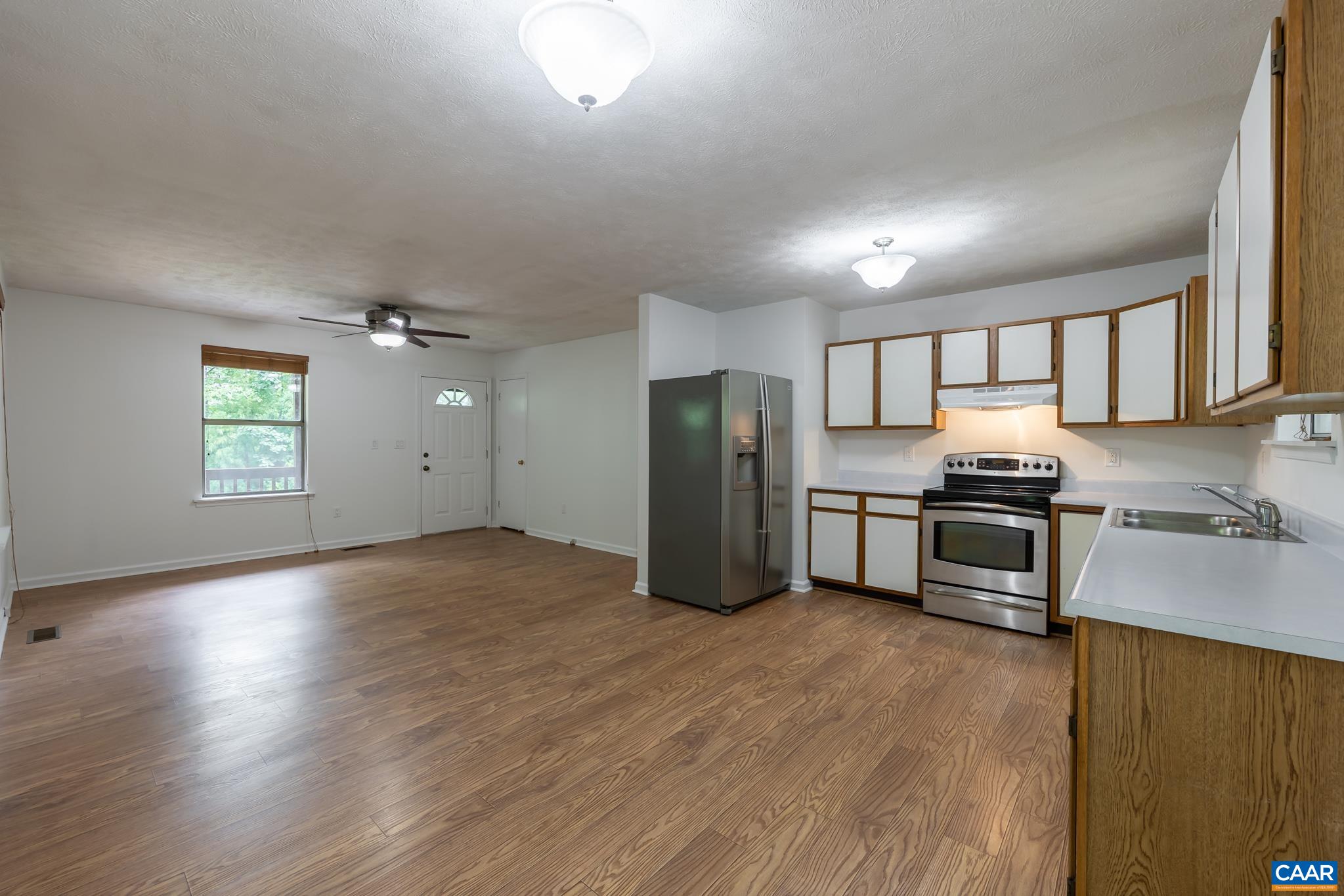 189 TALL PINES DR