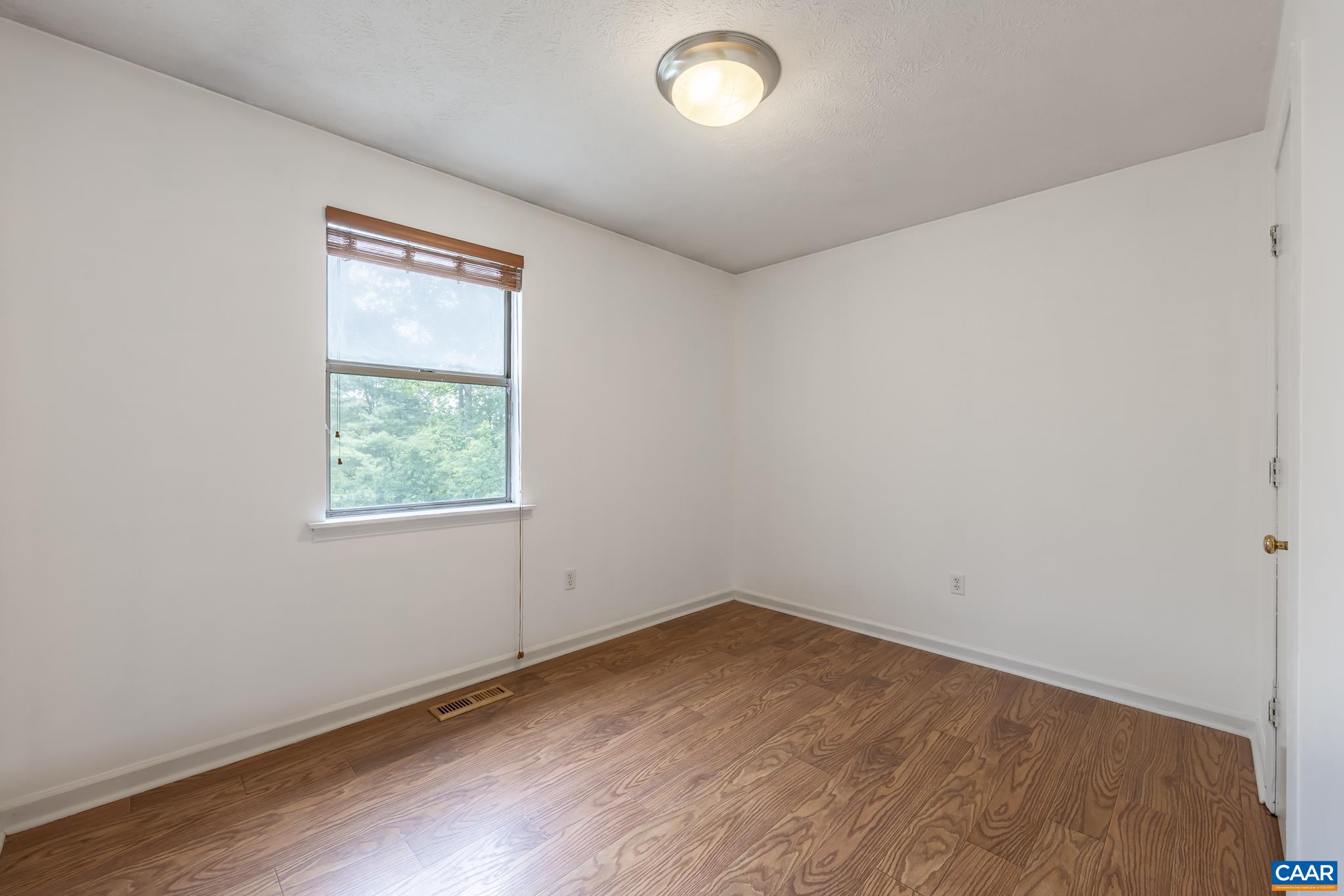 189 TALL PINES DR