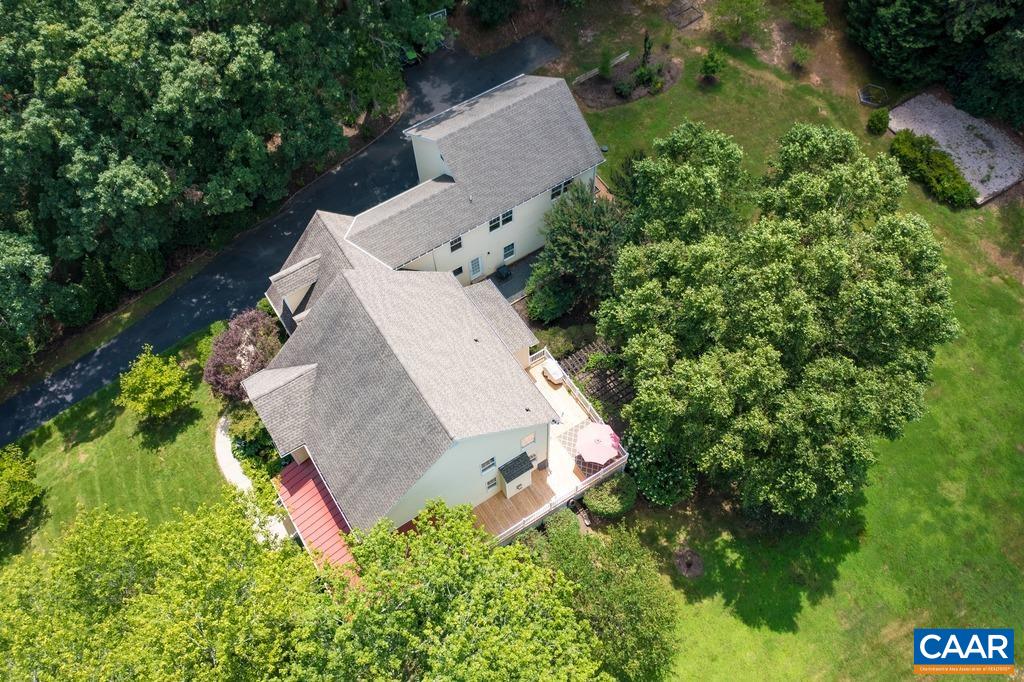 482 LONDON CT