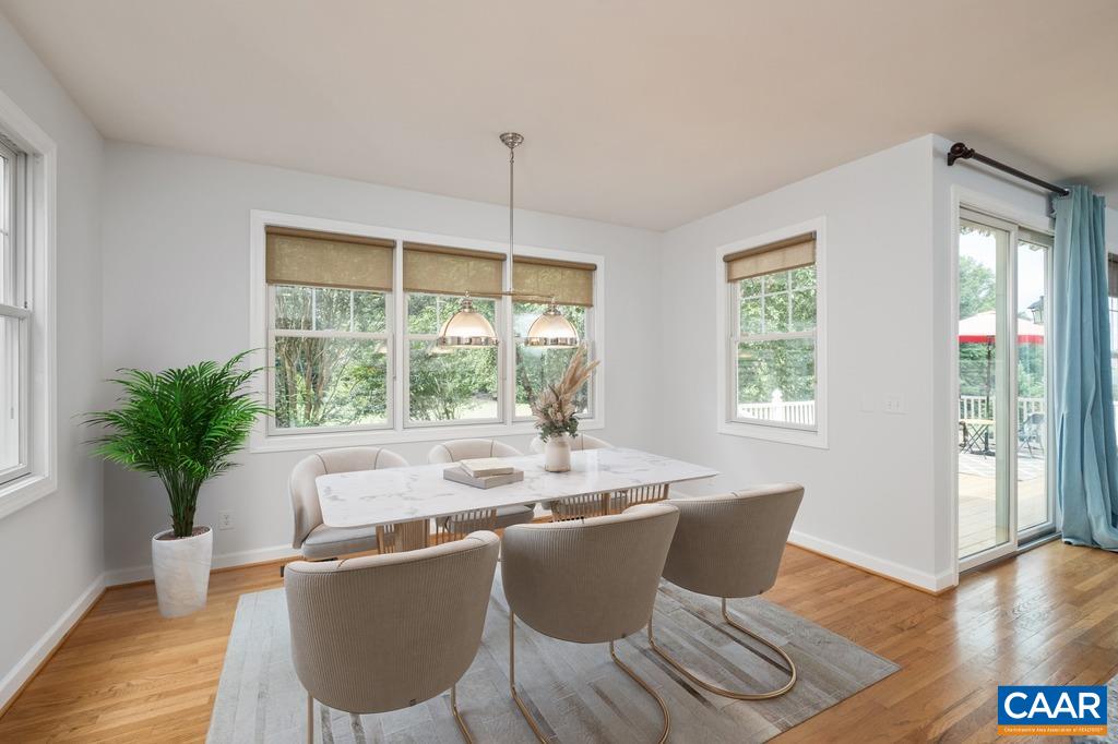 482 LONDON CT