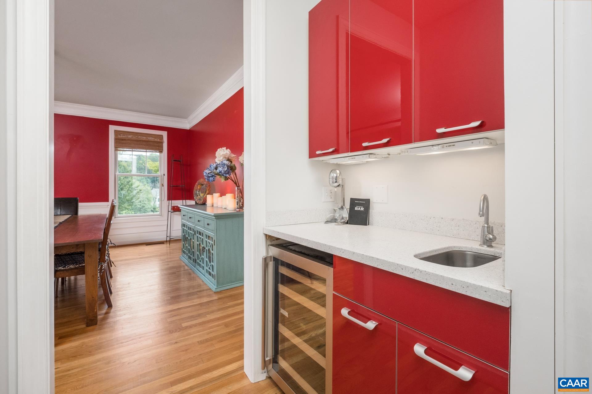 482 LONDON CT