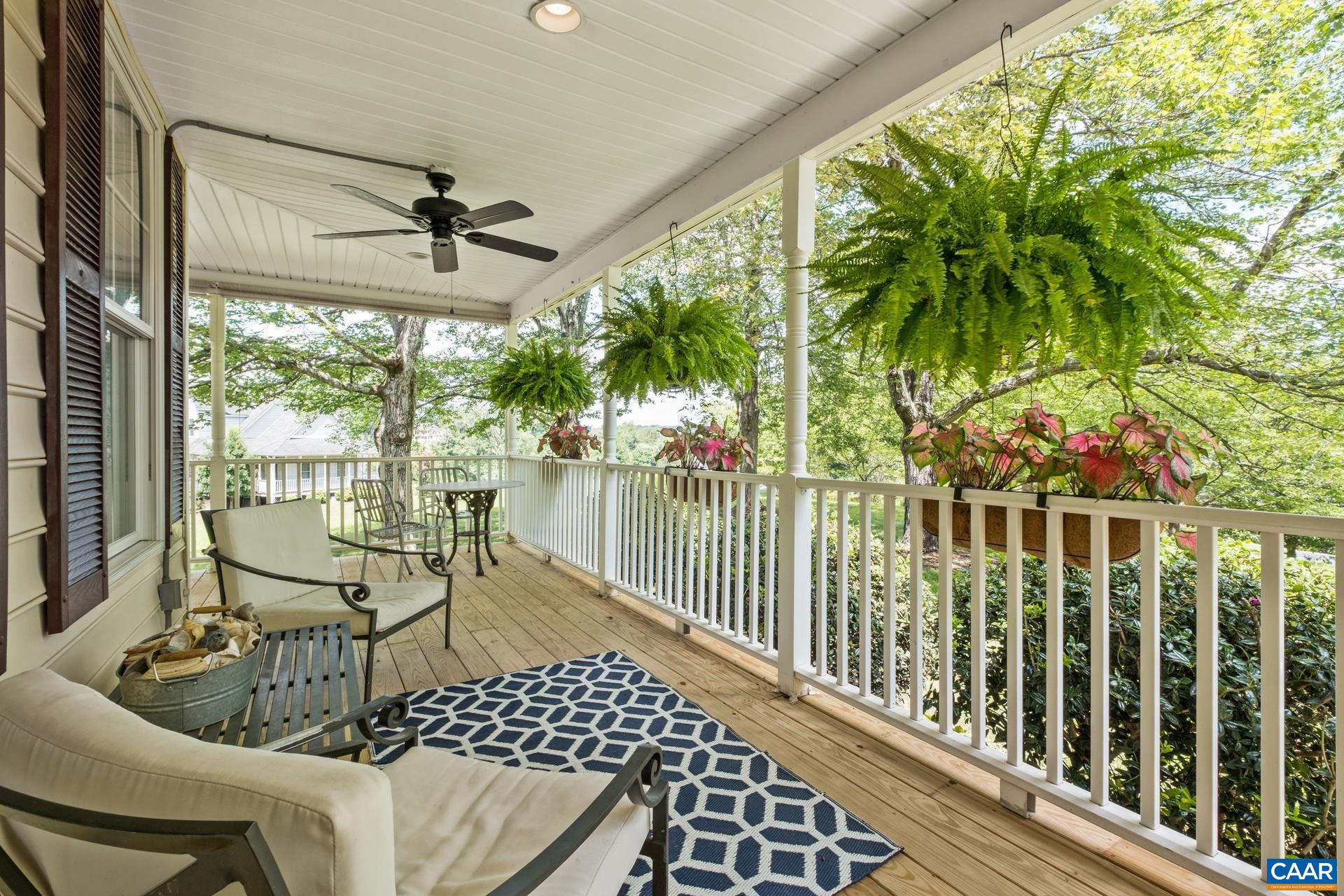 482 LONDON CT