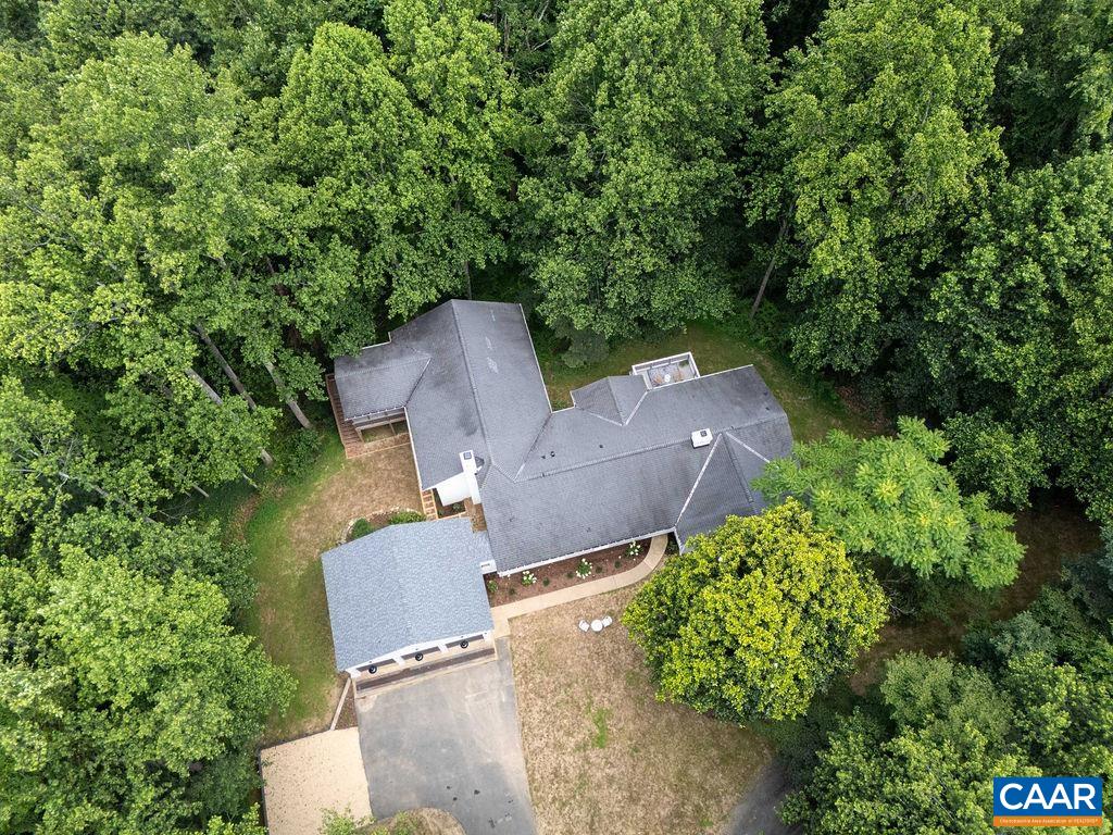 209 MONTVUE DR