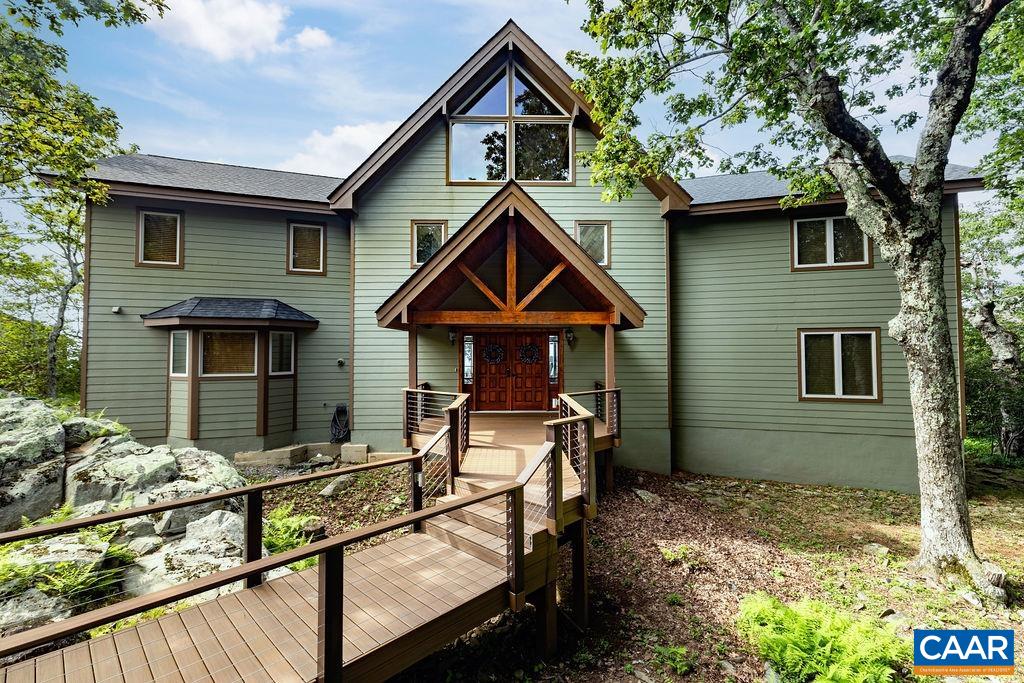 58 SUMMIT LN