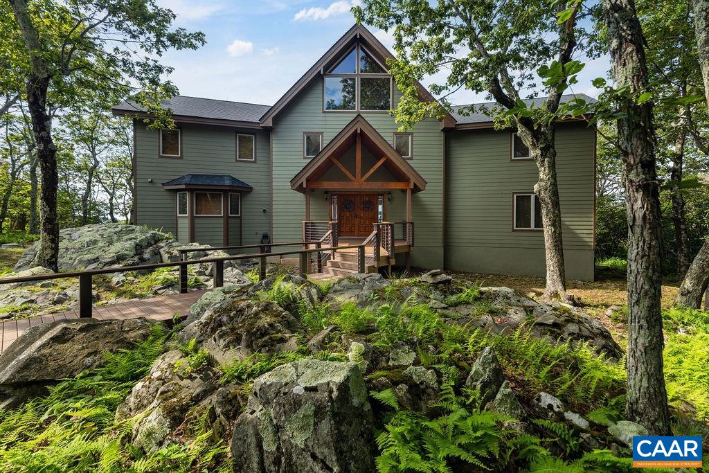 58 SUMMIT LN