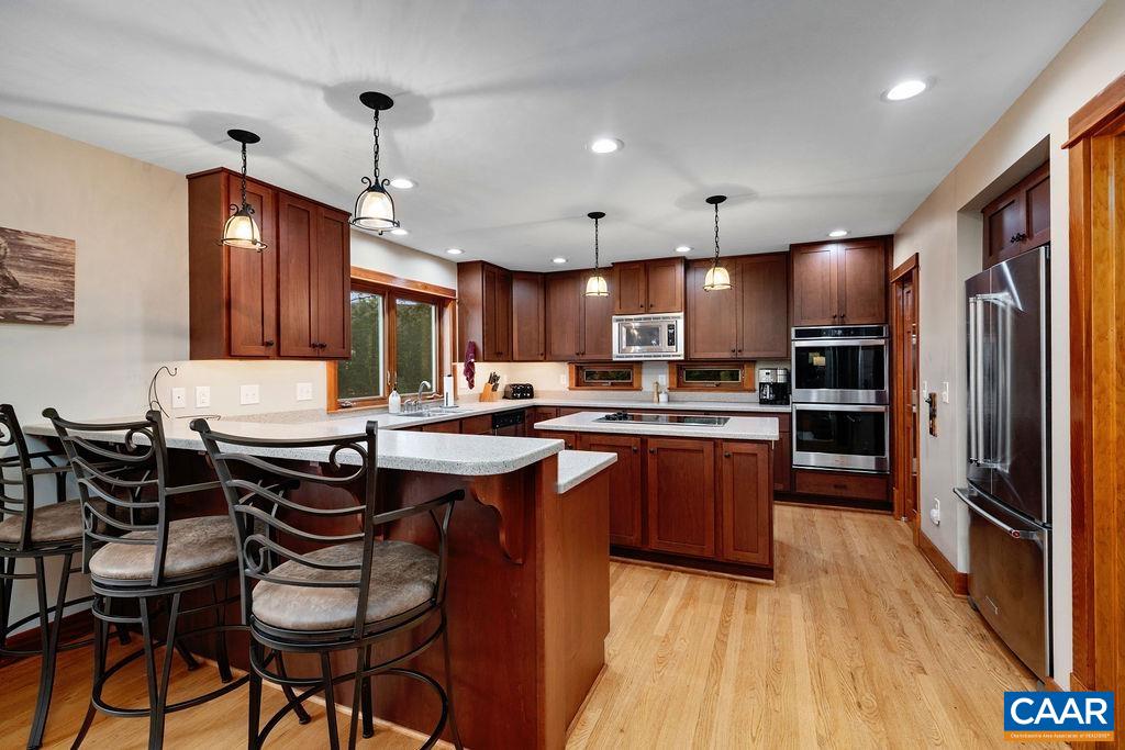 58 SUMMIT LN