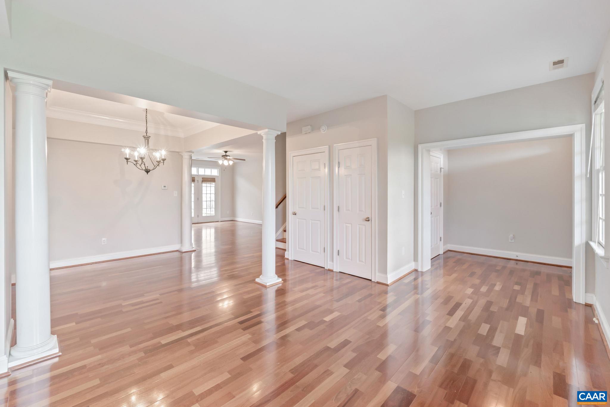 219 GRASS DALE LN