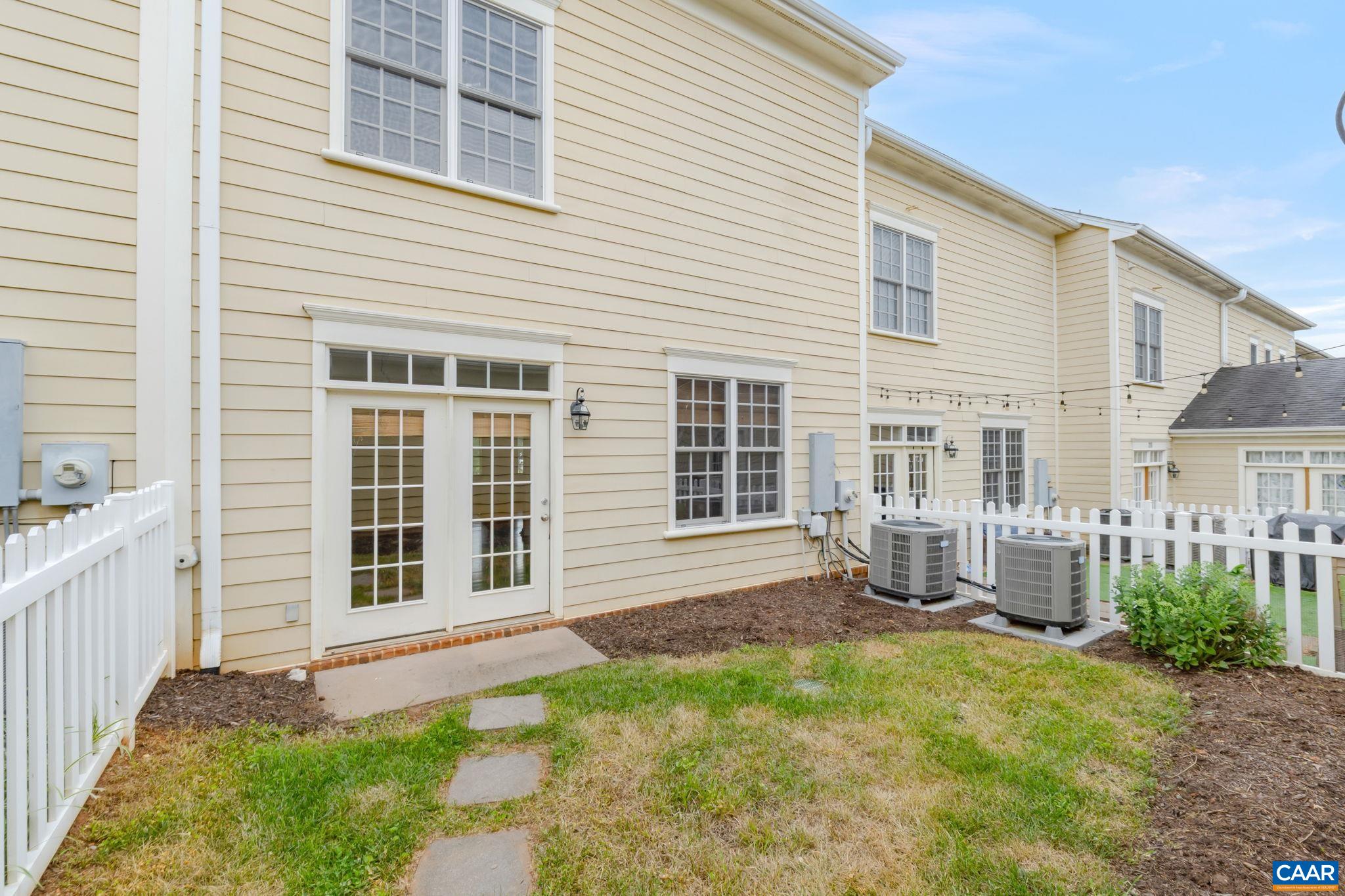 219 GRASS DALE LN