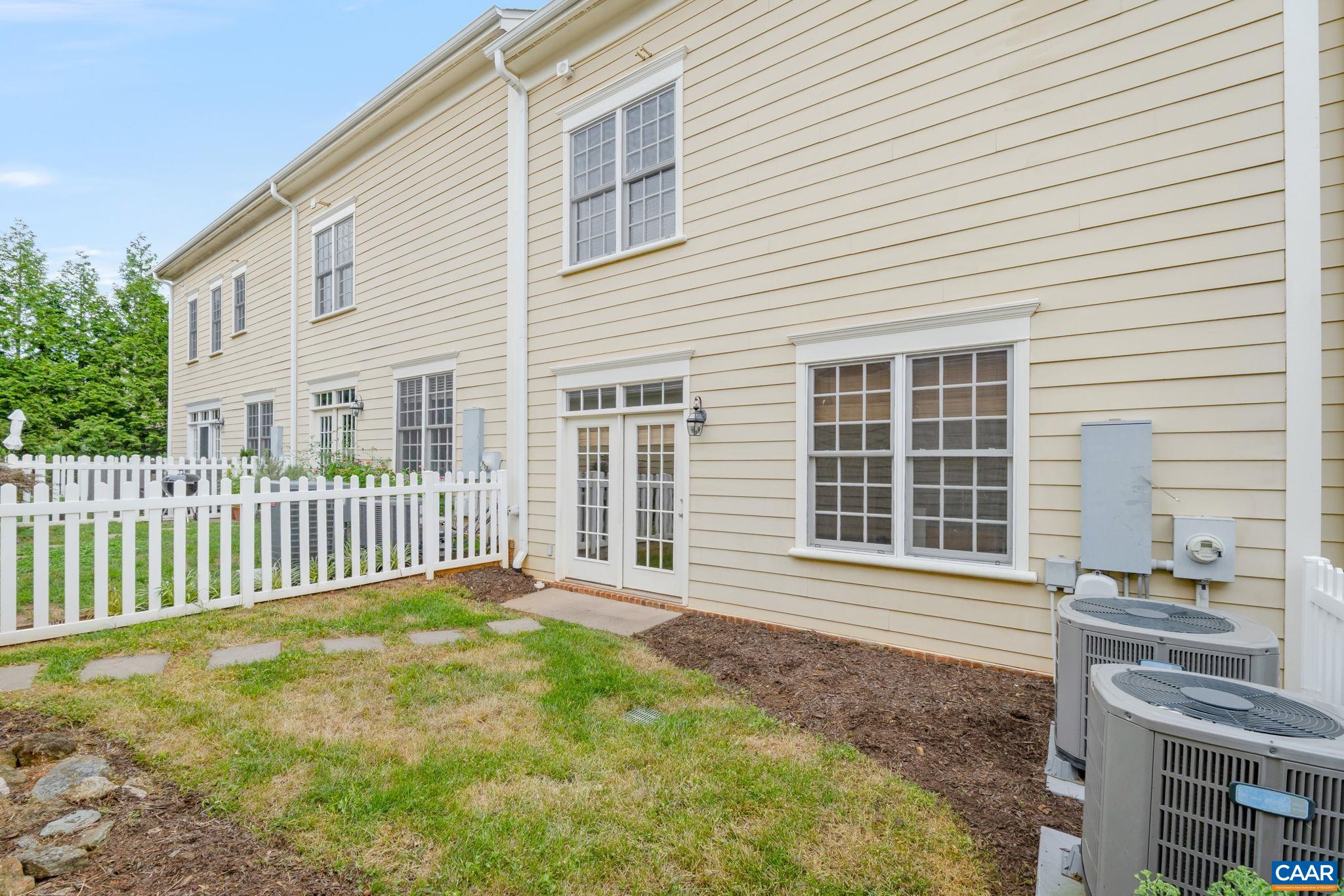 219 GRASS DALE LN