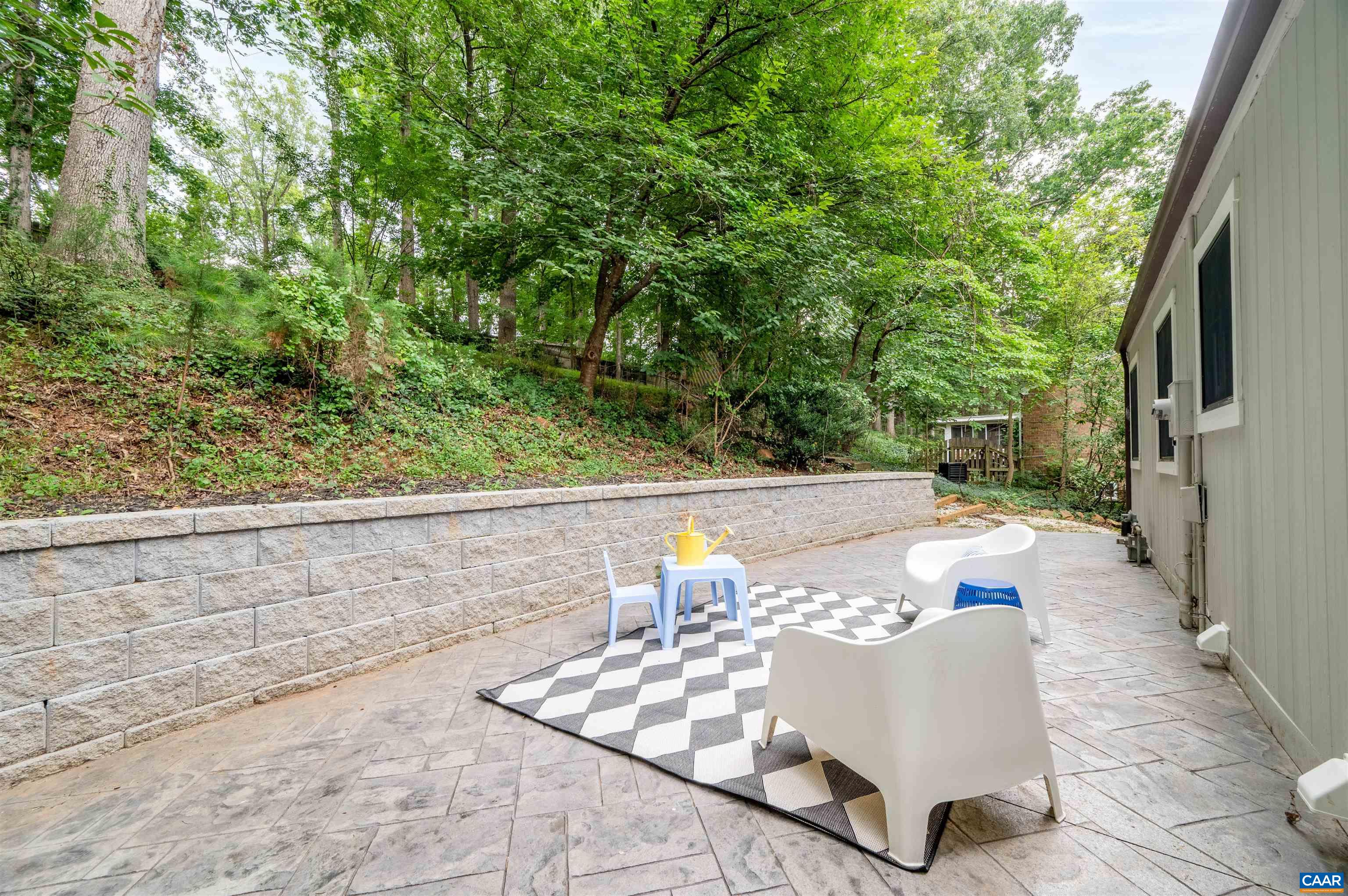 2232 BRANDYWINE DR
