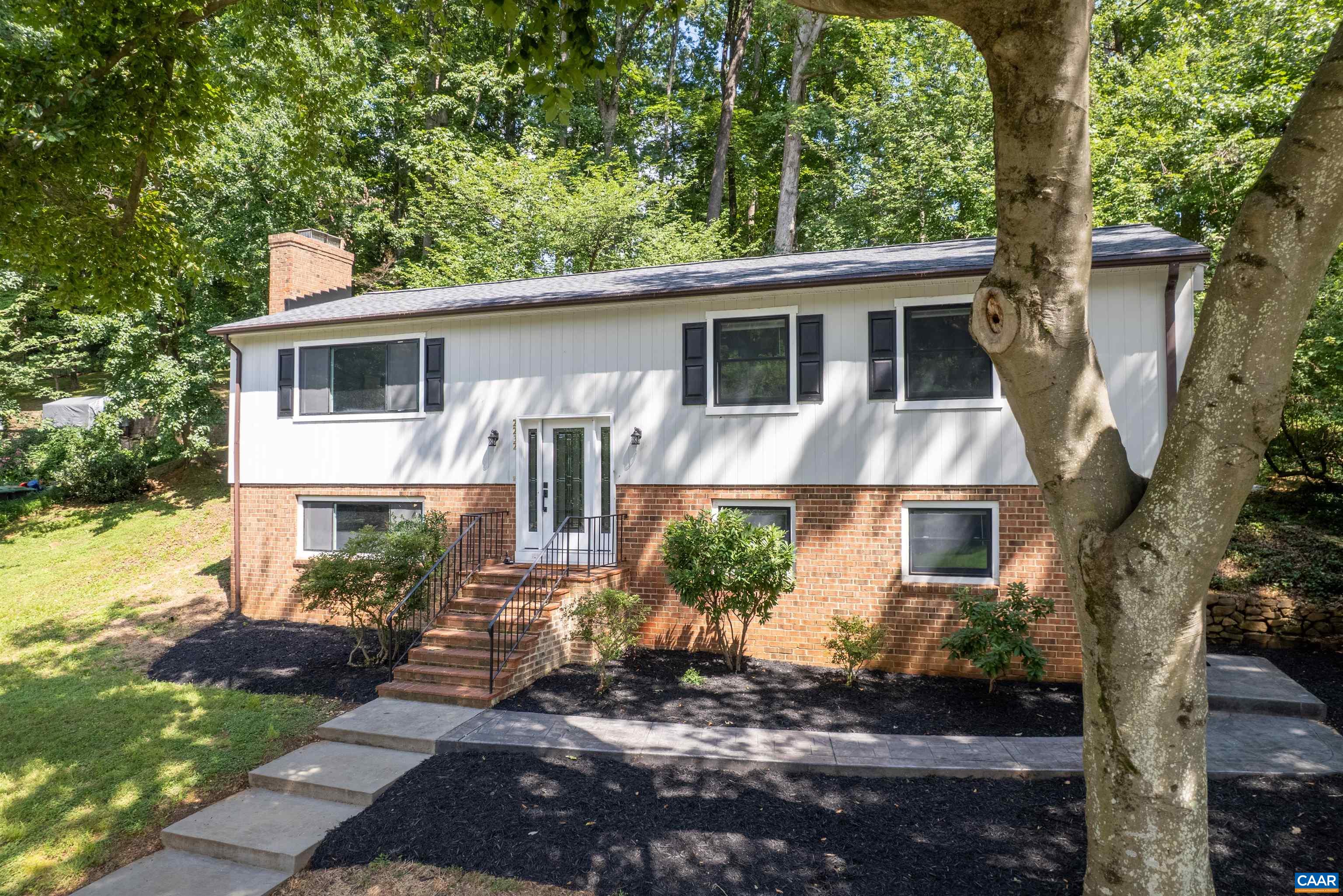 2232 BRANDYWINE DR