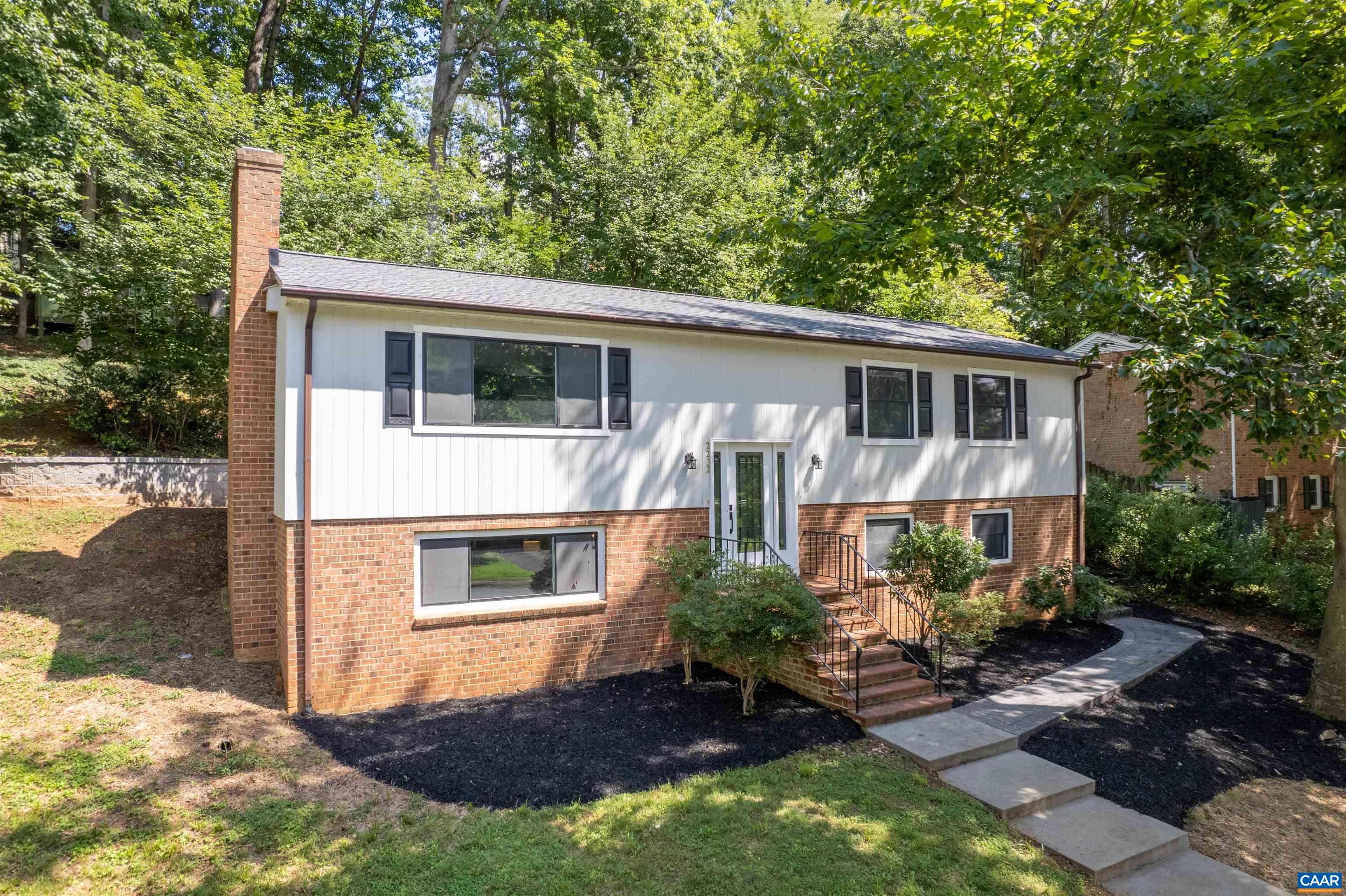 2232 BRANDYWINE DR