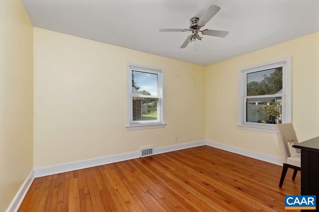 218 ROBIN RD
