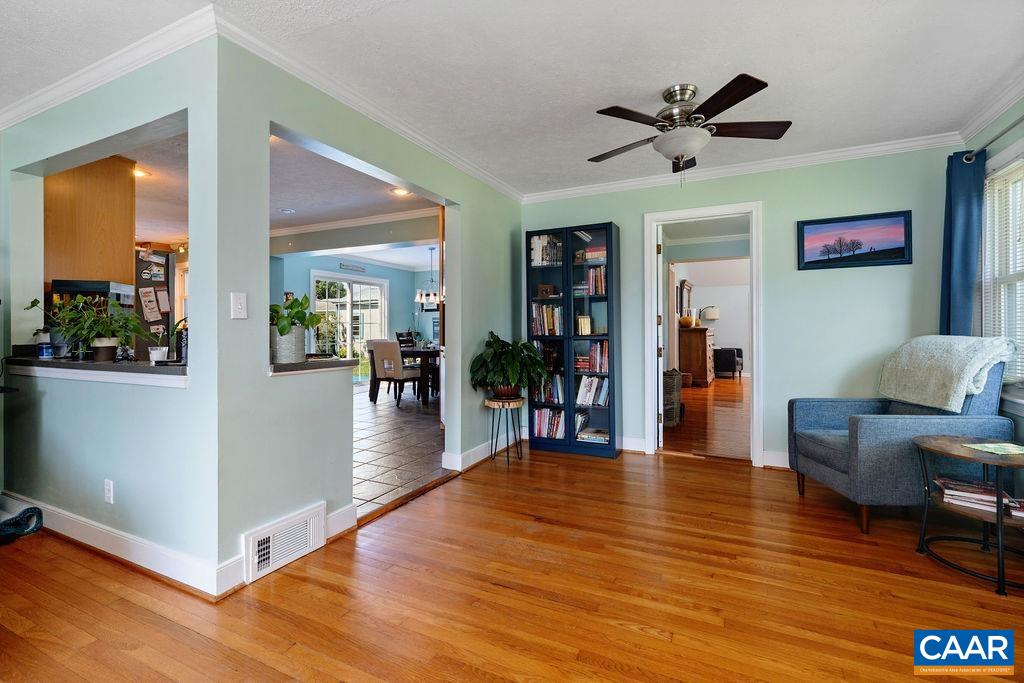 218 ROBIN RD