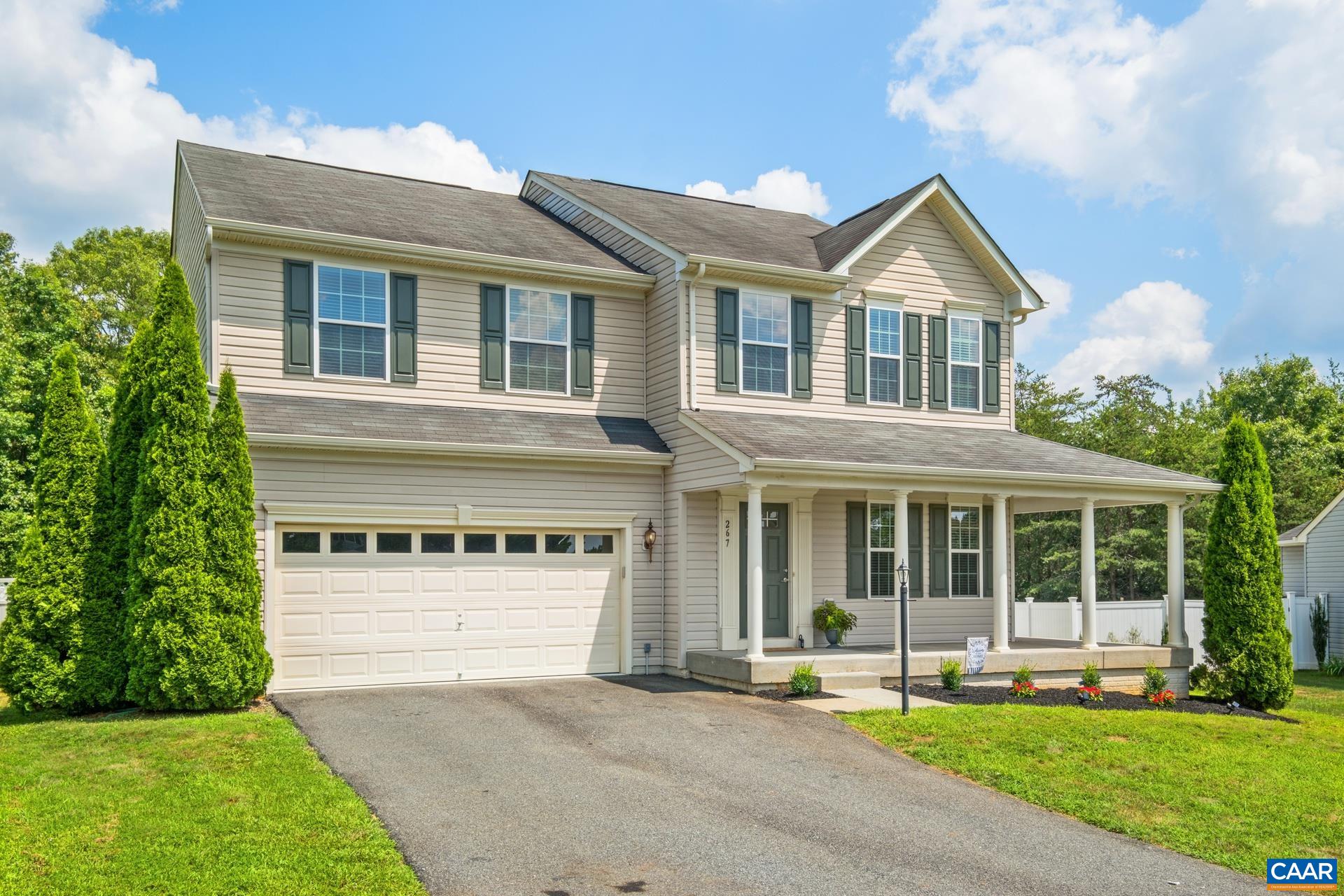 267 LARCHMONT CIR