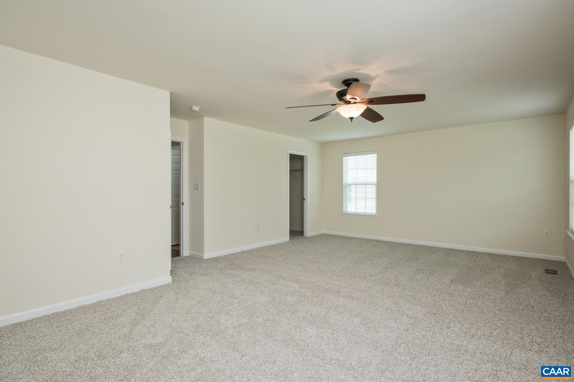 267 LARCHMONT CIR