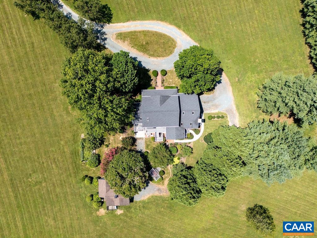 2325 BROWNS GAP TPKE