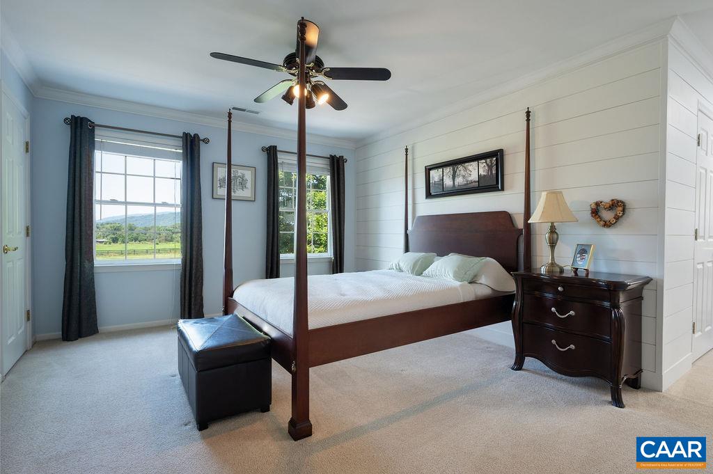 2325 BROWNS GAP TPKE