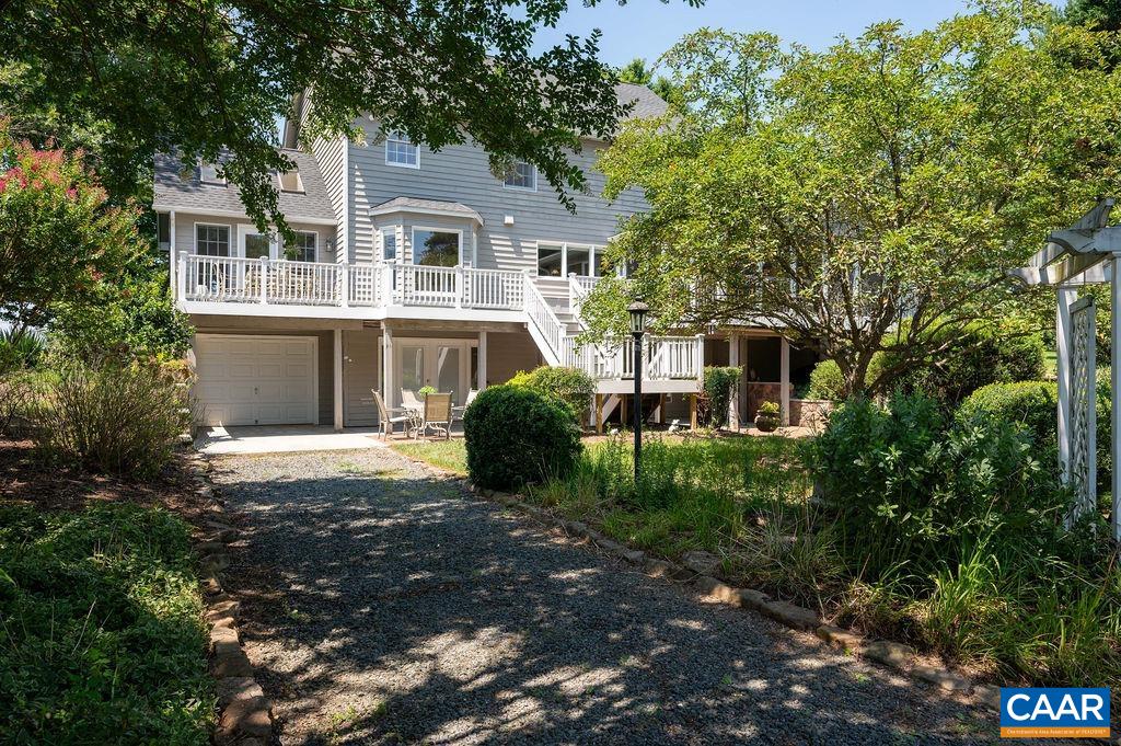 2325 BROWNS GAP TPKE