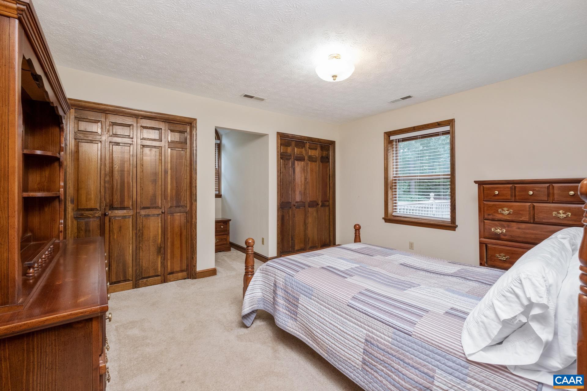 82 BRIAR PATCH LN