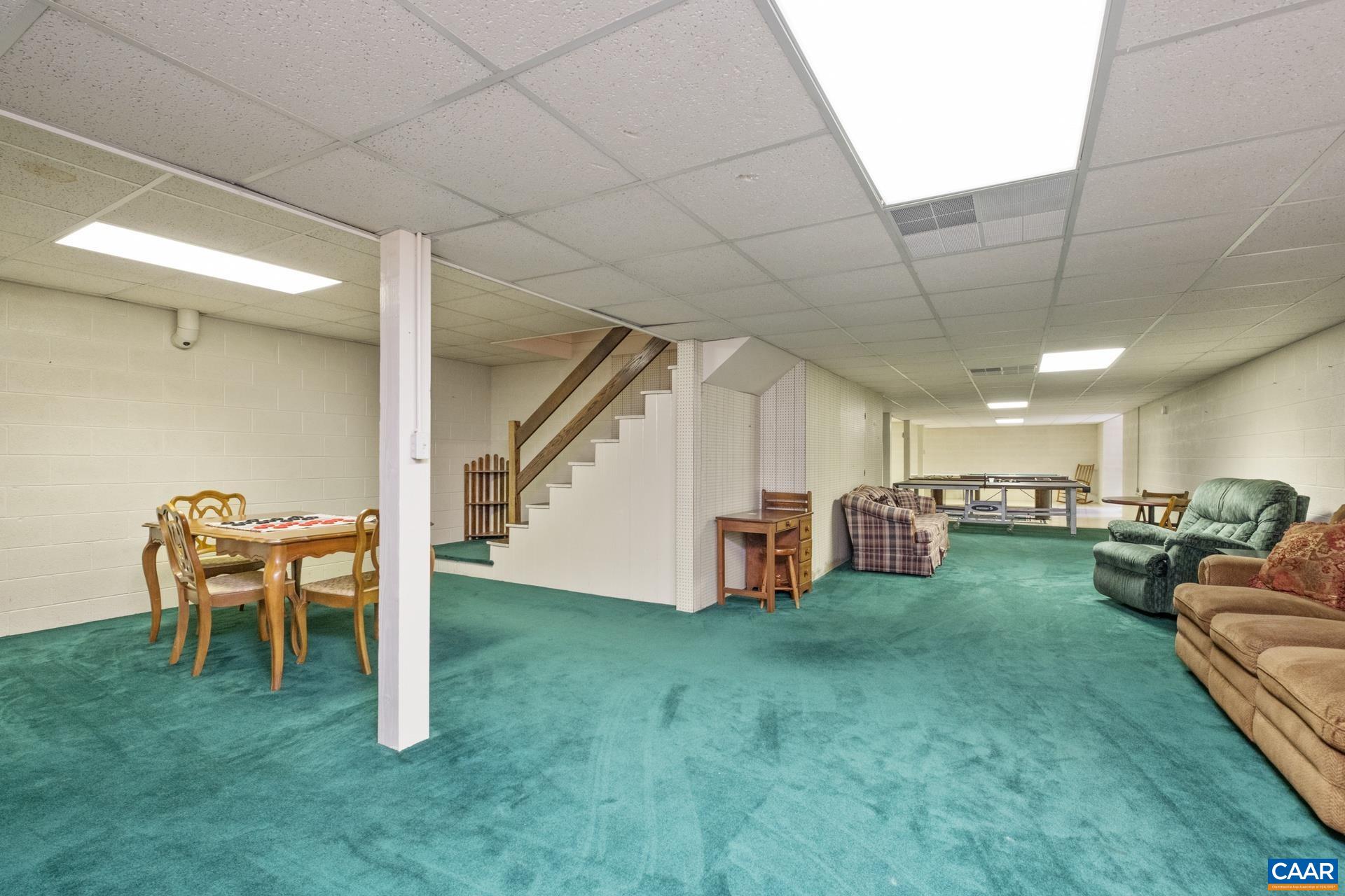 82 BRIAR PATCH LN