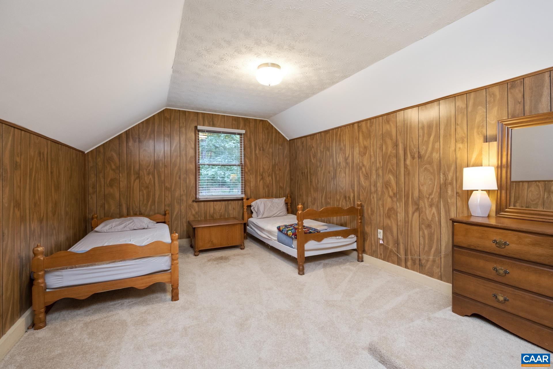 82 BRIAR PATCH LN