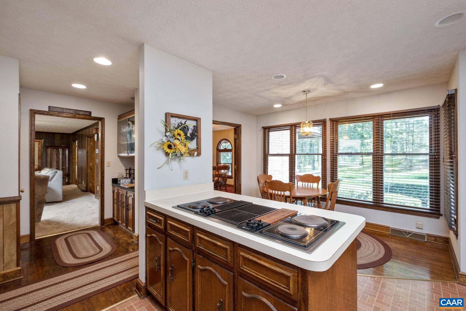 82 BRIAR PATCH LN
