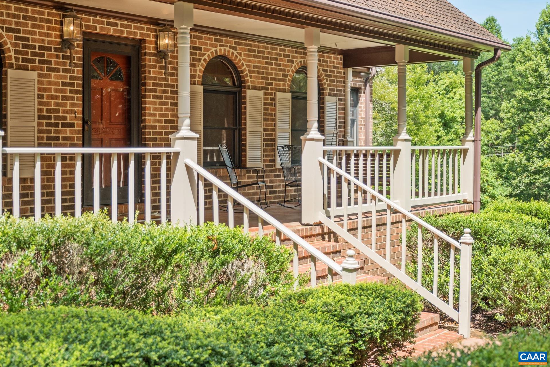 82 BRIAR PATCH LN