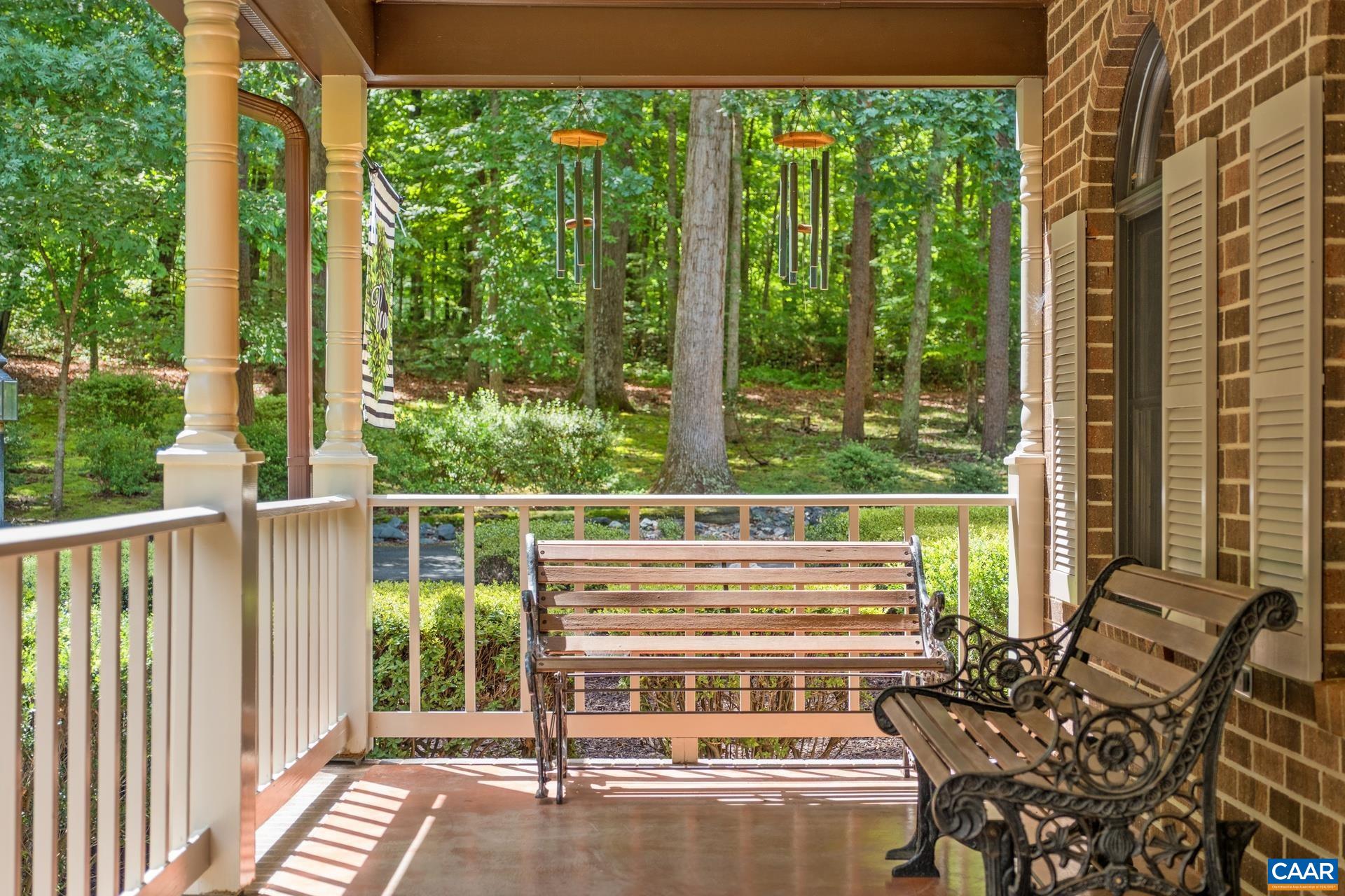 82 BRIAR PATCH LN