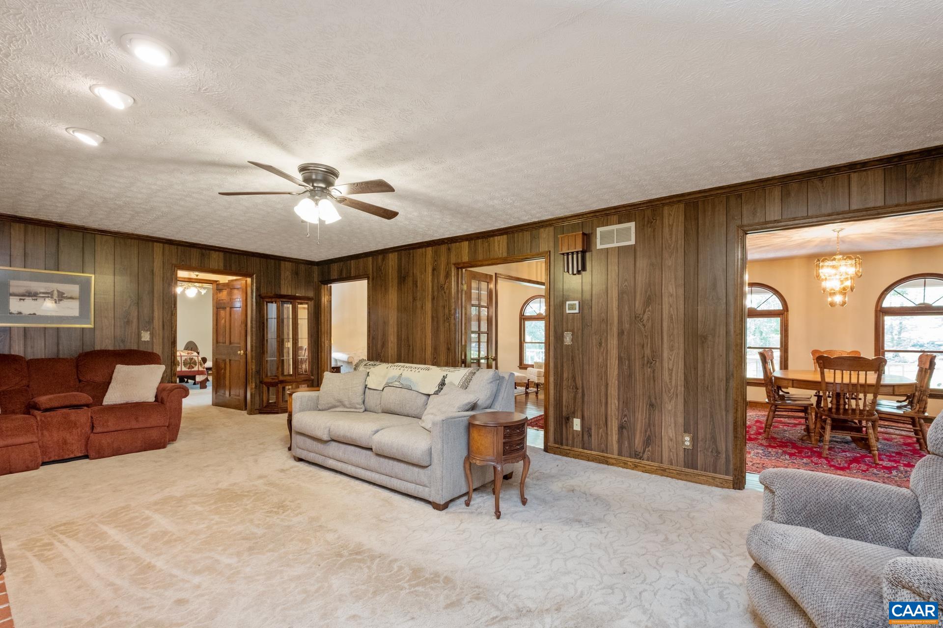 82 BRIAR PATCH LN