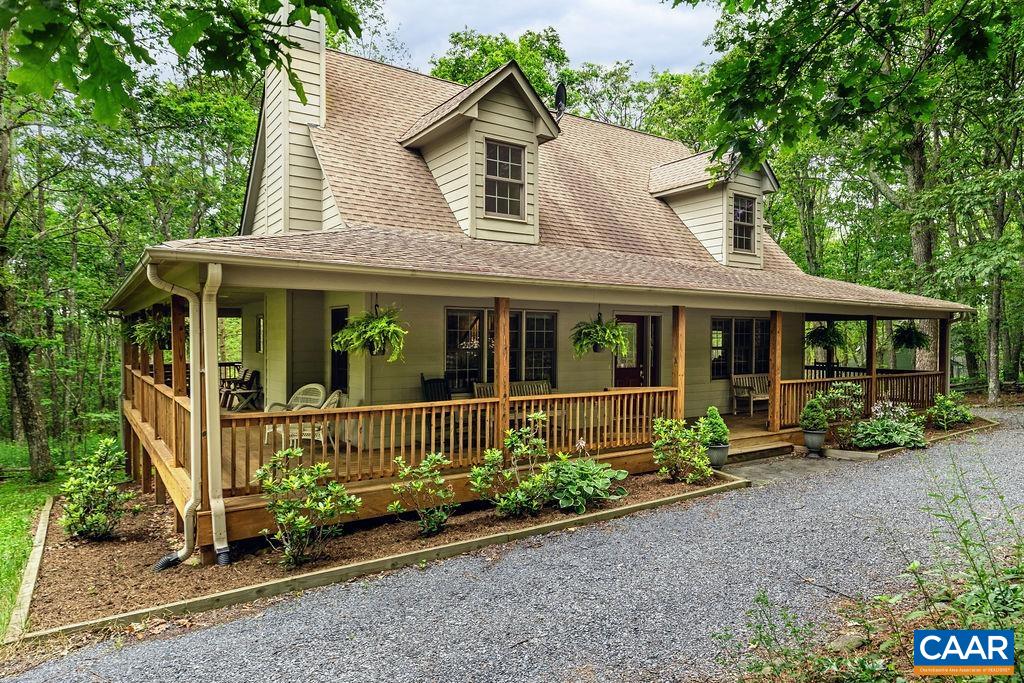 30 CEDAR DR