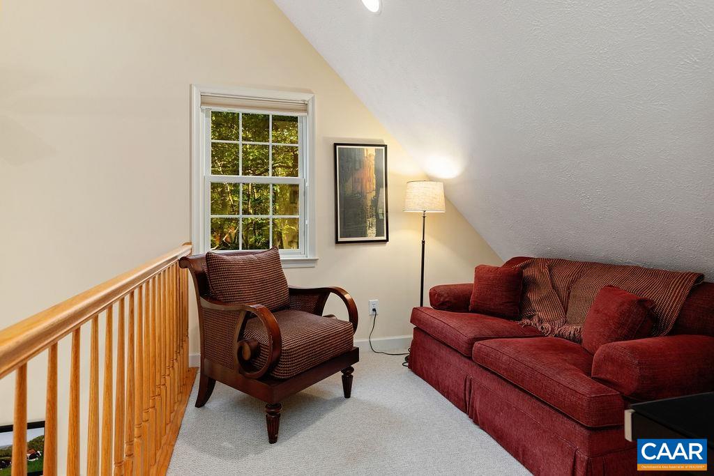 30 CEDAR DR