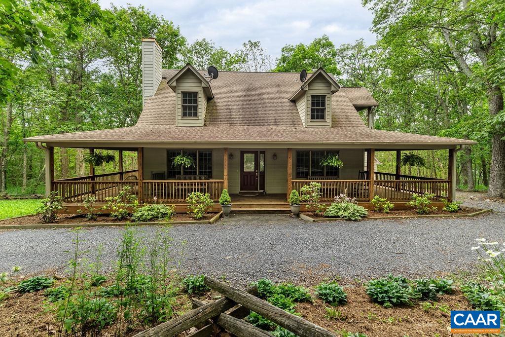 30 CEDAR DR