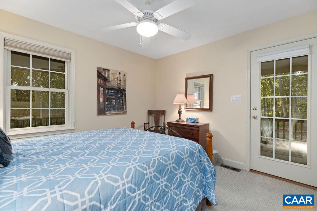 30 CEDAR DR