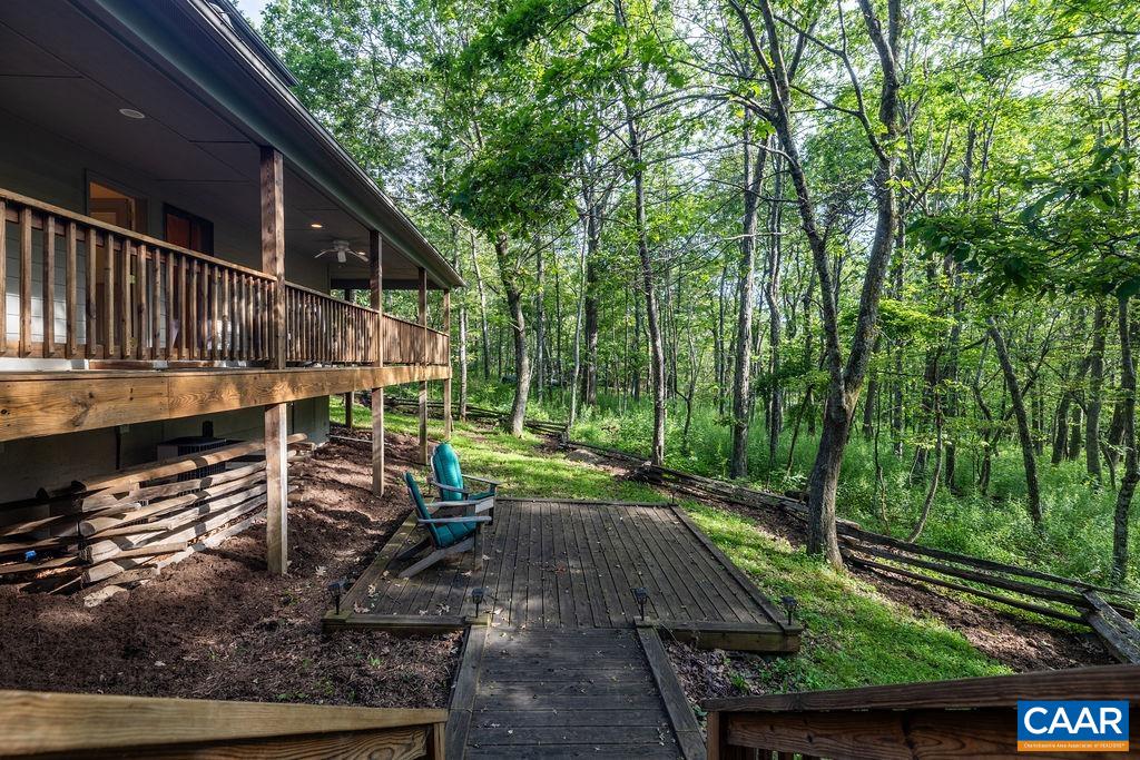 30 CEDAR DR
