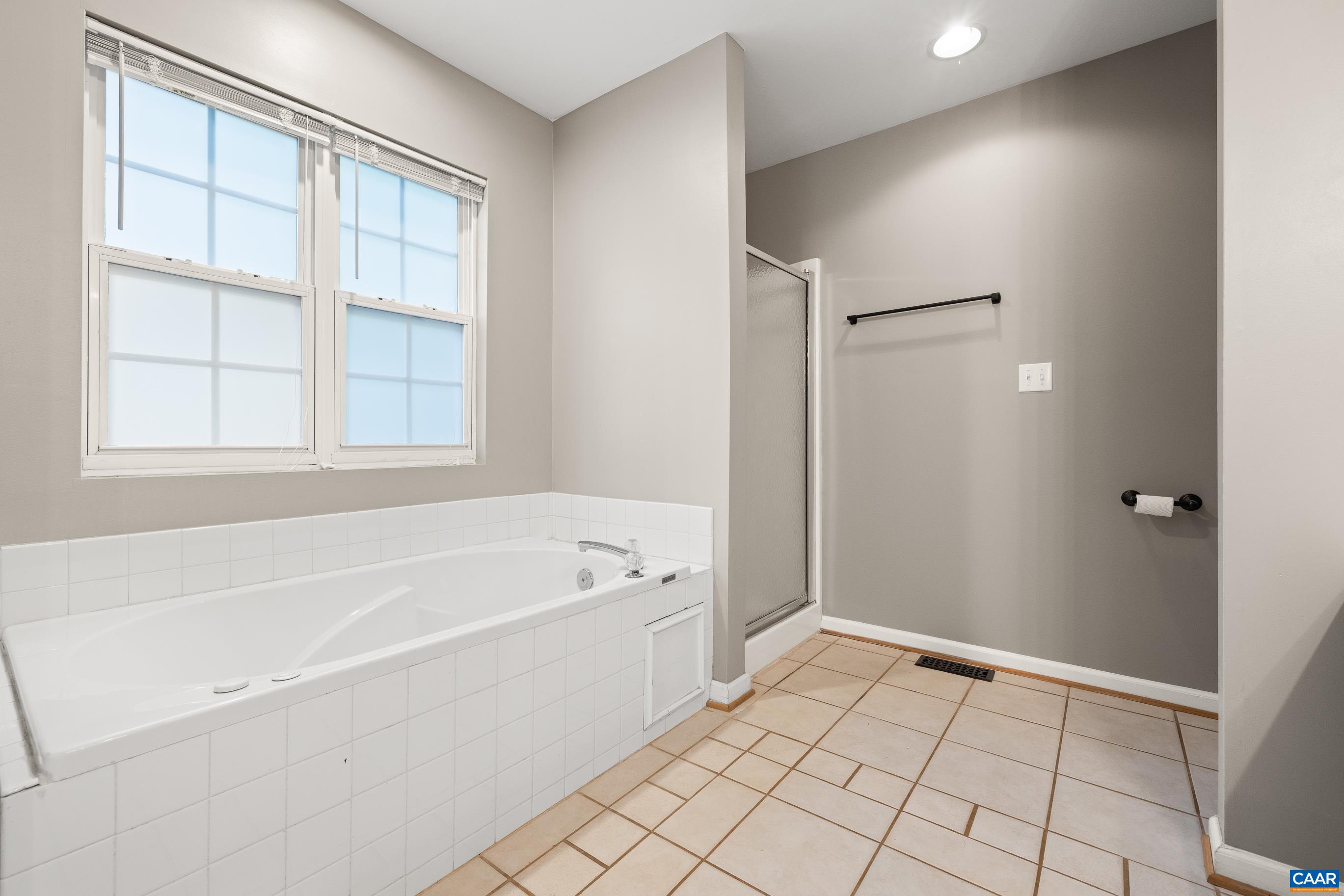 426 JEFFERSON DR