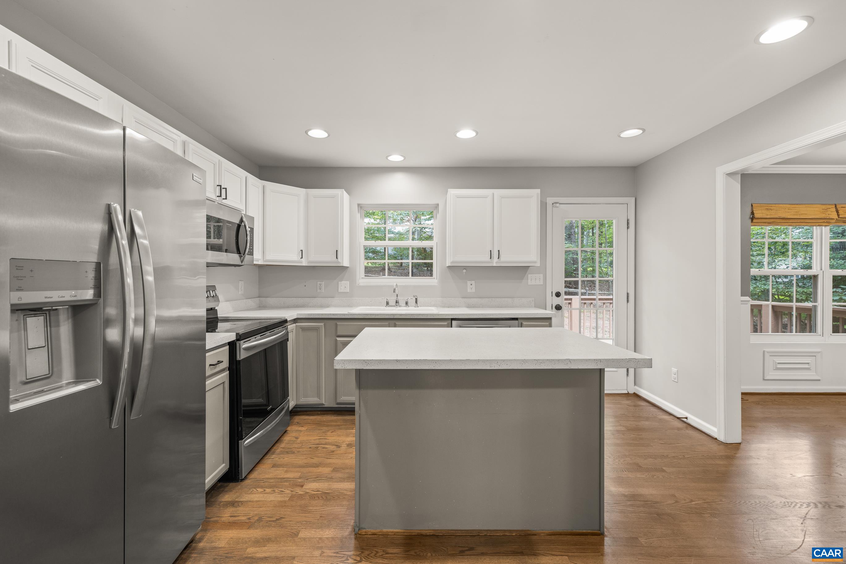 426 JEFFERSON DR