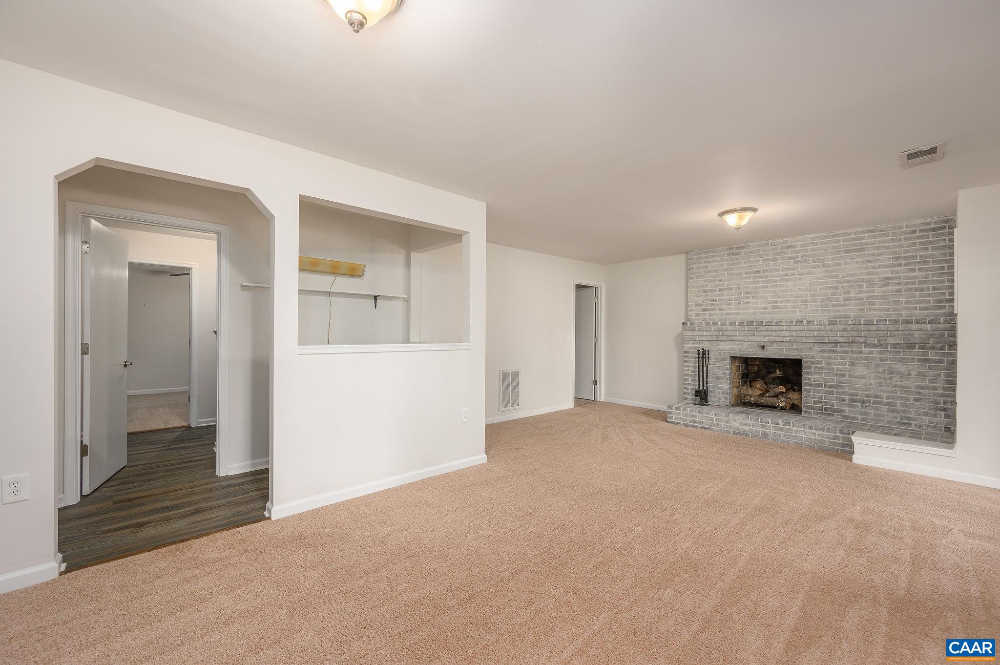 114 HARVEST DR