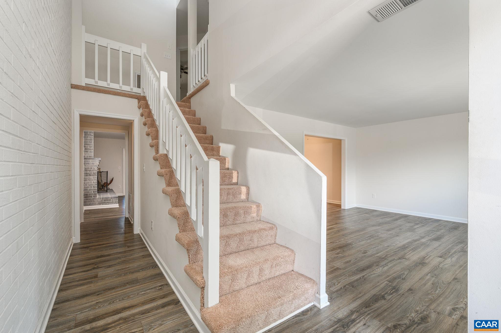 114 HARVEST DR