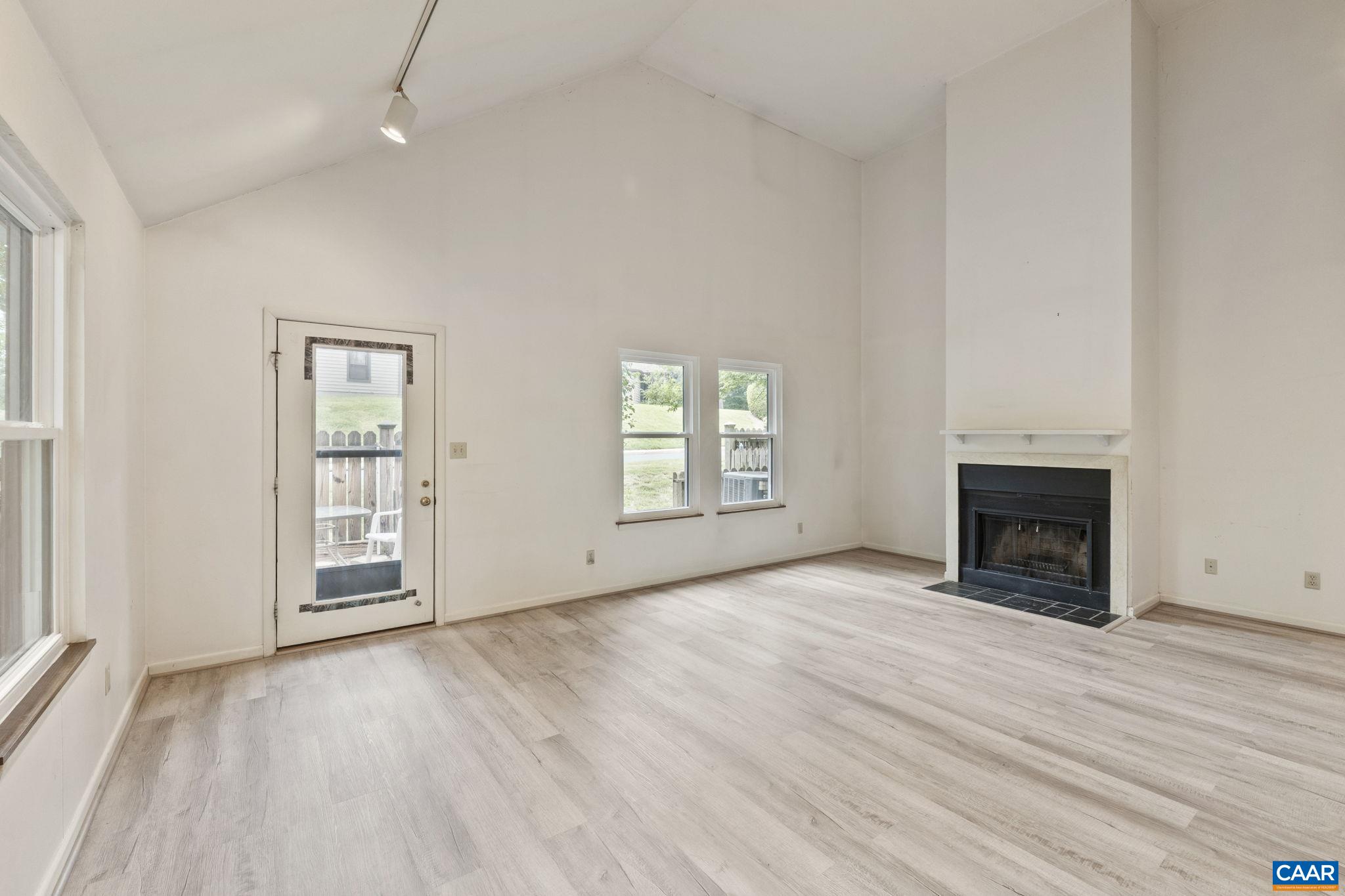 767 EXTON CT