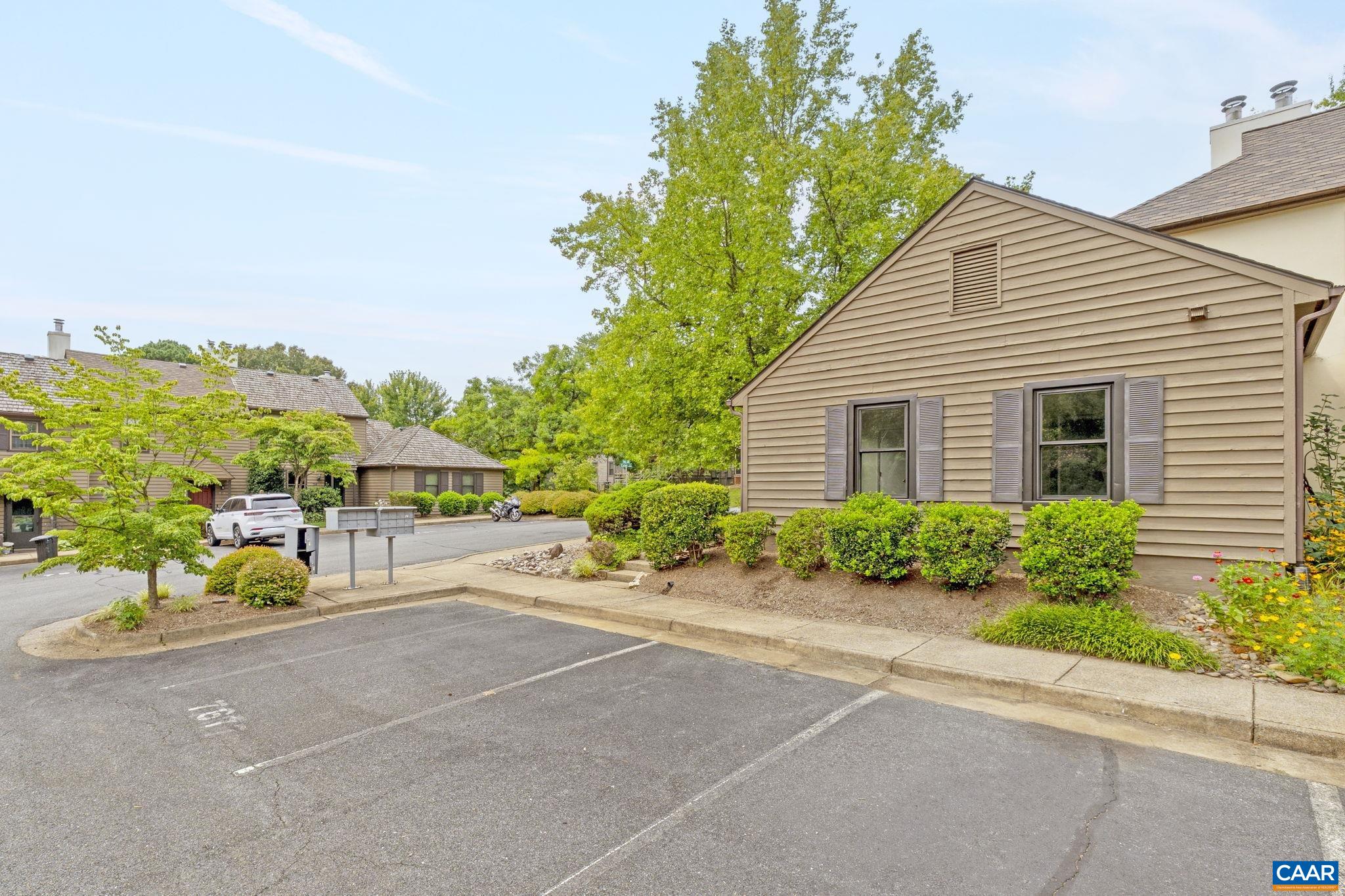 767 EXTON CT